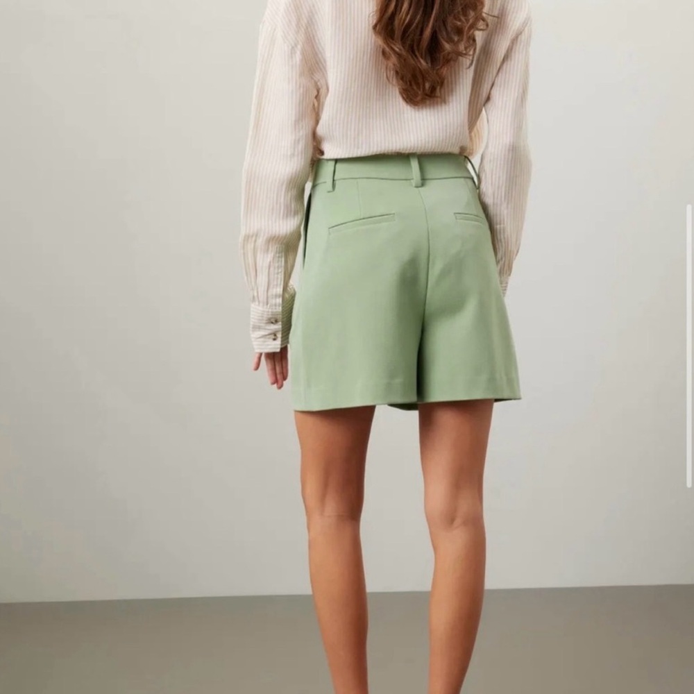 Favorite Daughter Basil Green High Waist Pleated Shorts - Picture 3 of 7